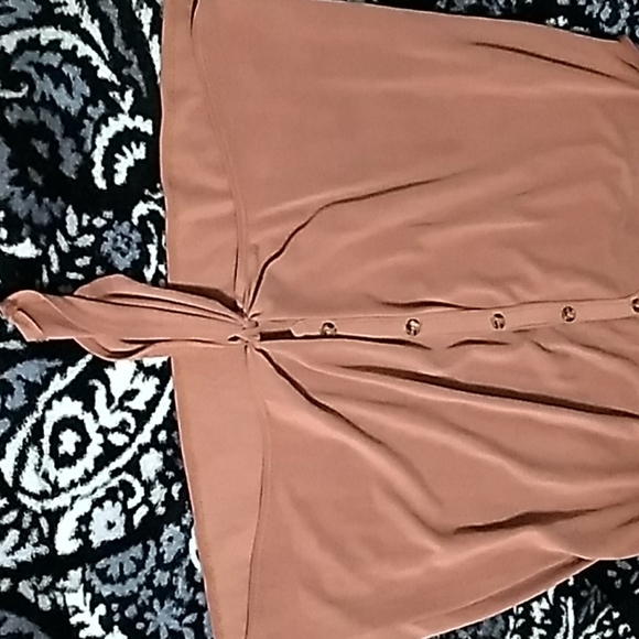 Tie front tank - Picture 3 of 4